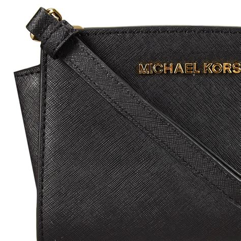 michael kors outlet bag label.